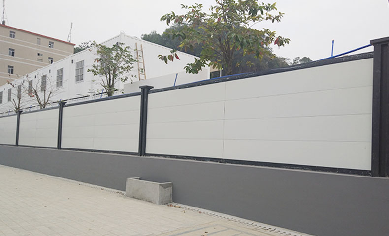 <b>圍擋，城市文明建設(shè)中的一道風(fēng)景</b>
